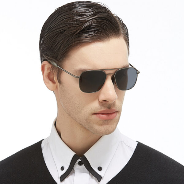 Factory Direct Sale New Driving Mirror Polarized Sunglasses Sunglasses Colorful Polarized Glasses Wholesale Glasses A285
