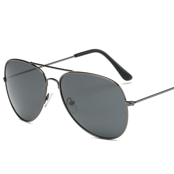 Factory Direct Sale 3026 Pilot Style Men's And Women's Polarized Sunglasses Fashion Trend Driver's Sunglasses