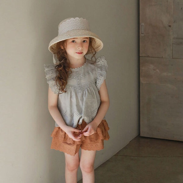 New Children's Girls' Sleeveless Hollow-out Flying Sleeve Strawberry Shirt T-shirt