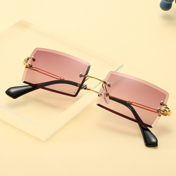 Frameless trimmed square sunglasses