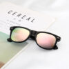 One-piece lens sunglasses