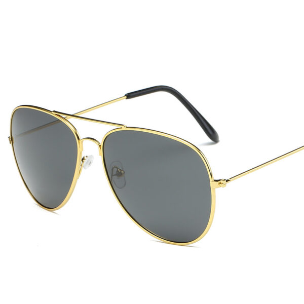 Factory Direct Sale 3026 Pilot Style Men's And Women's Polarized Sunglasses Fashion Trend Driver's Sunglasses