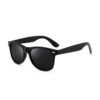 One-piece lens sunglasses