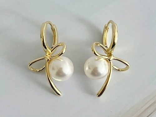 Bowed With Pearl Drop Earrings