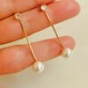 Dangling Pearl Earring