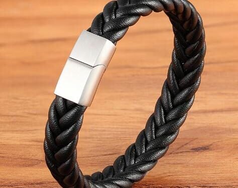 Fashionable Unisex Leather Bracelet with Stainless Steel