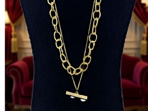 Lux Pendant Necklace
