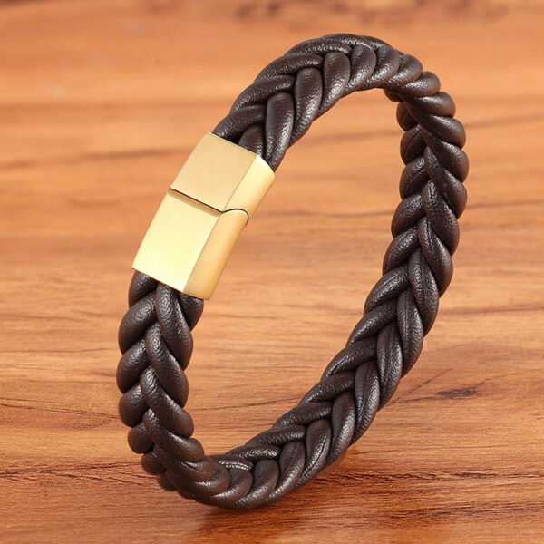 Fashionable Unisex Leather Bracelet with Stainless Steel